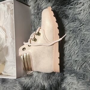 New! Toddler Girl's Pink and Gold Boots Sz 8